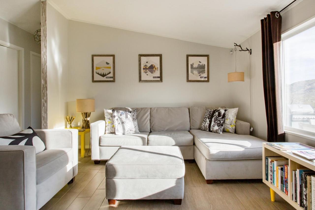 @ Marbella Lane - 10 Acres Oasis Desert Retreat! 조슈아 트리 외부 사진